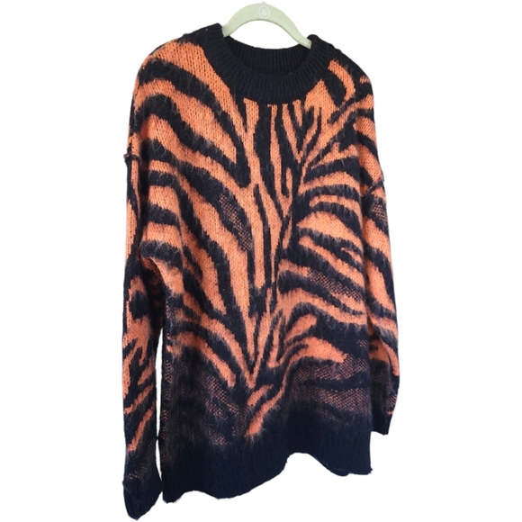 Topshop Zebra Oversized Fuzzy Warm Sweater Orange Black Wool Blend Small NWOT - Picture 6 of 13